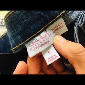 Size 6, side panel Isabel brand maternity shorts
